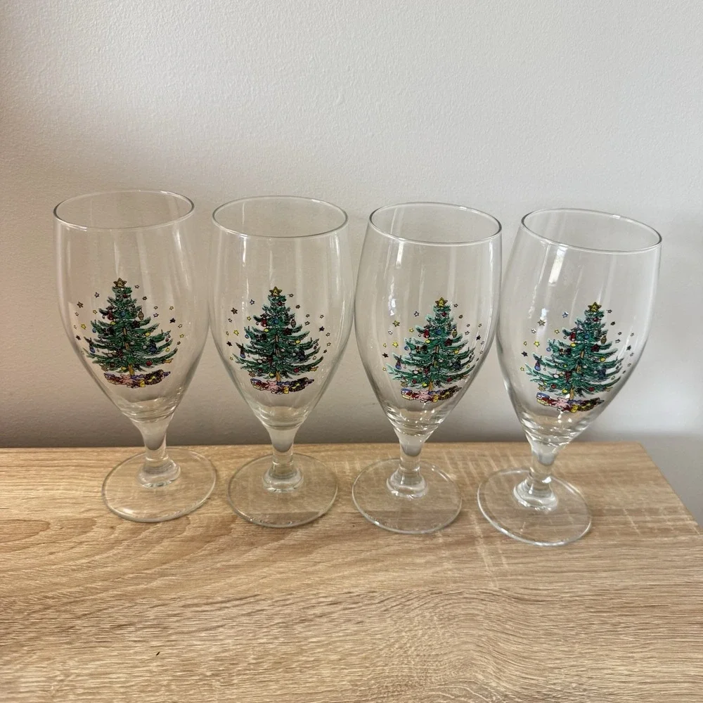 Nikko Happy Holidays Stemmed Beverage Glasses 16 Ounce Vintage 80s Christmas